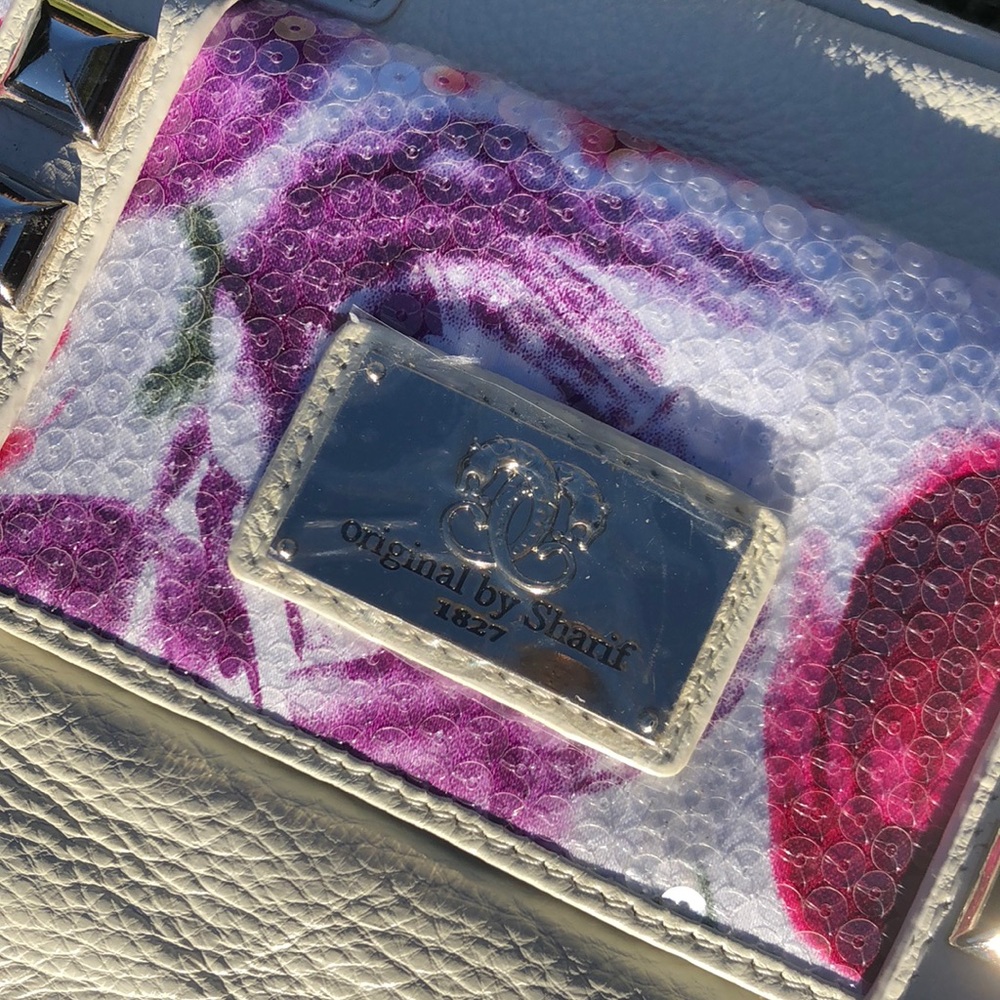 Purse - Picture 2 of 3